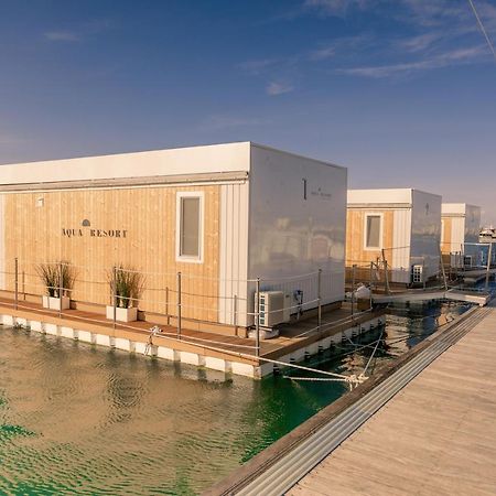 Aqua Resort Giulianova - Houseboat Experience ภายนอก รูปภาพ